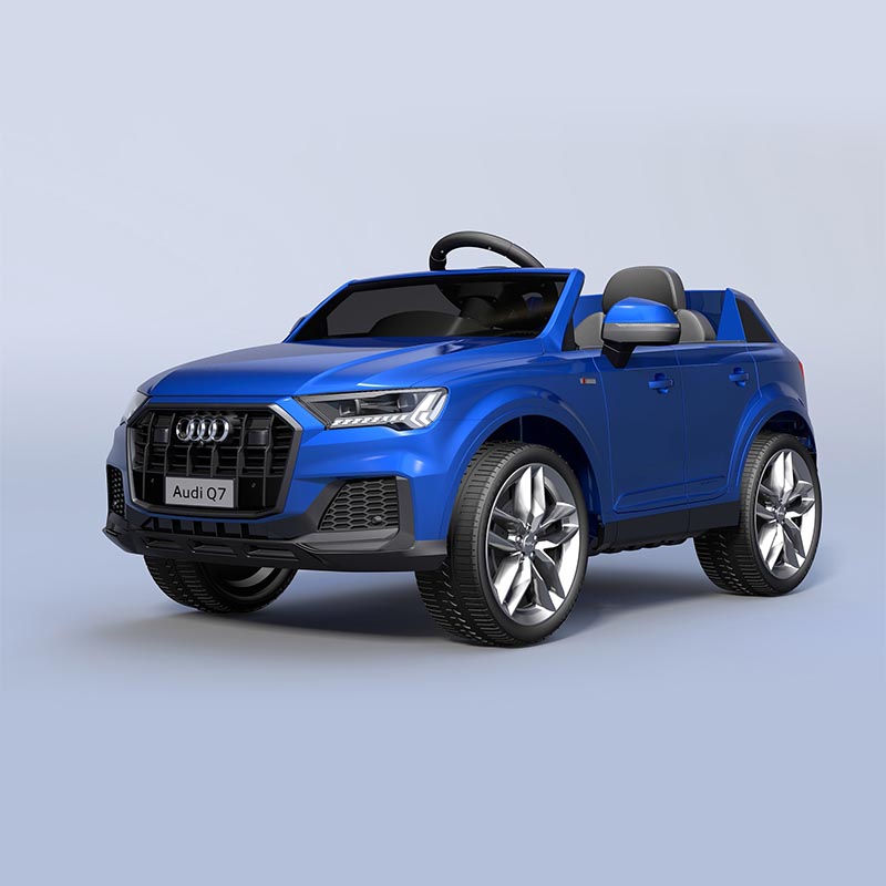 HL678 Audi Q7 2023 su licenza